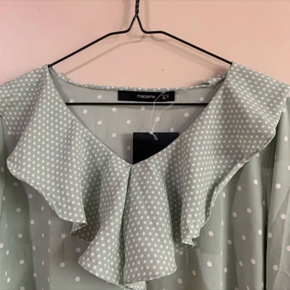 Women Ruffle Blouse - Picture 4 of 6